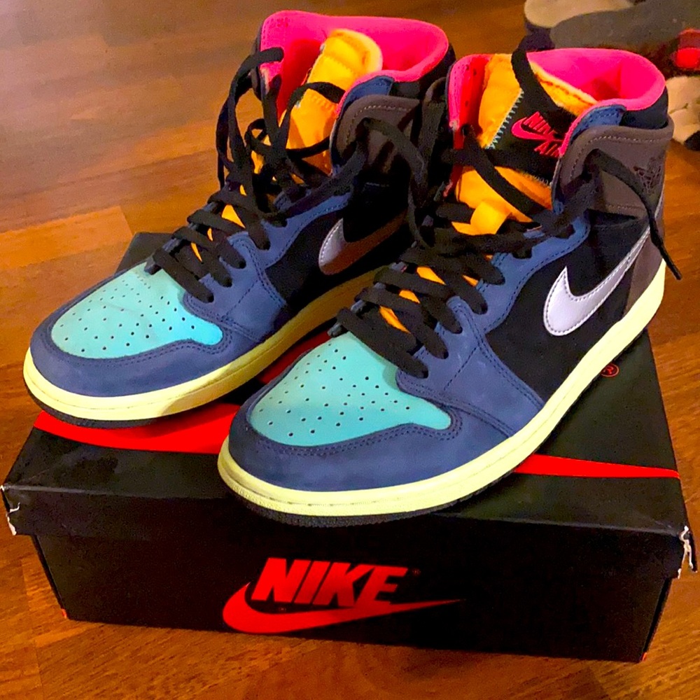 Air Jordan 1 High OG Tokyo Biohack 2020